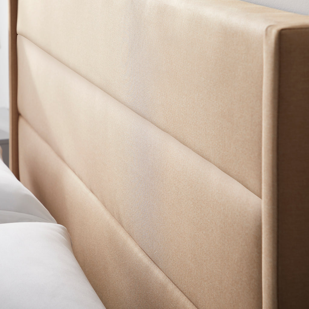 Weekender™ Gale Upholstered Headboard Furniture